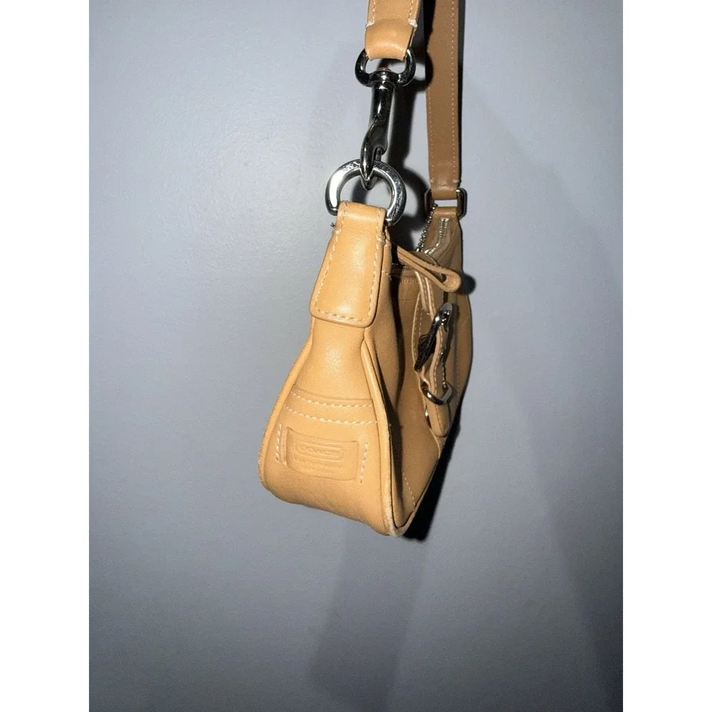 Coach Hamptons Leather Buckle Shoulder Hobo Bag 